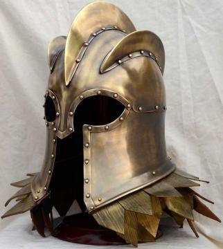 Casque Impérial LANNISTER (Game of Thrones) + support